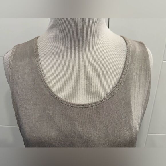 Chico’s Large Elegant Gray Sleeveless Top - Picture 2 of 5
